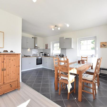 Charming Apartment In Oldenburg In Holstein With Terrace Екстериор снимка